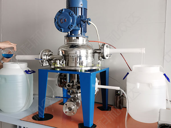 C125試驗(yàn)型五級(jí)逆流萃取分離設(shè)備